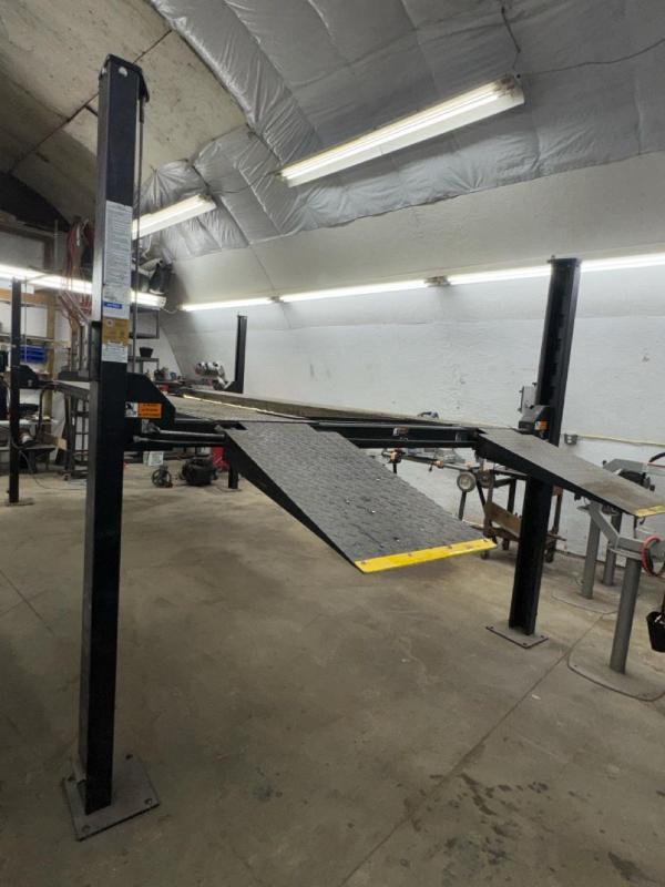 Sale Photo Thumbnail #11