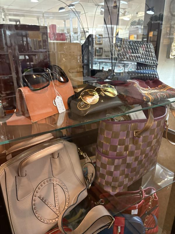 Sale Photo Thumbnail #92