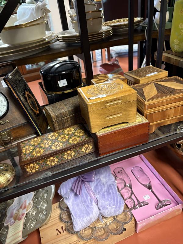 Sale Photo Thumbnail #142