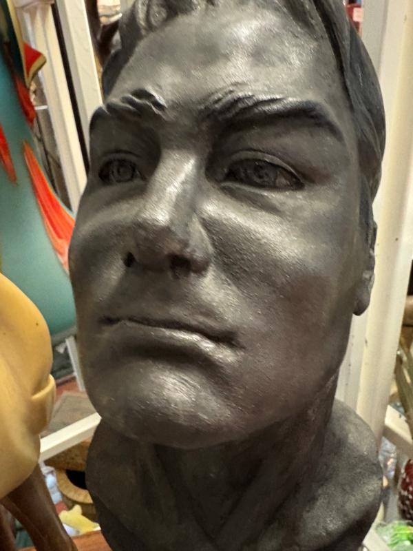 Sale Photo Thumbnail #134