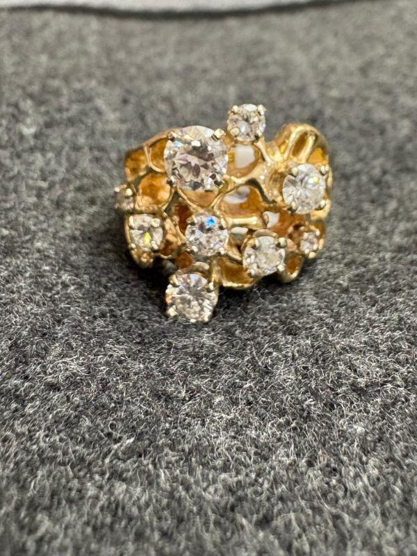 Sale Photo Thumbnail #43