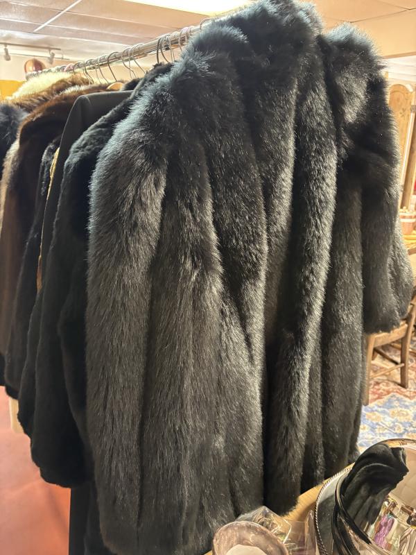 Sale Photo Thumbnail #34