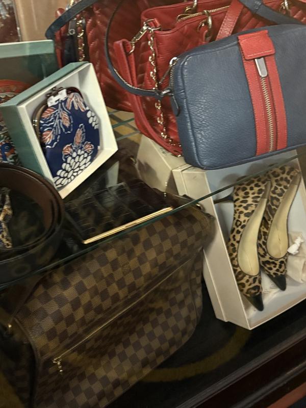 Sale Photo Thumbnail #195