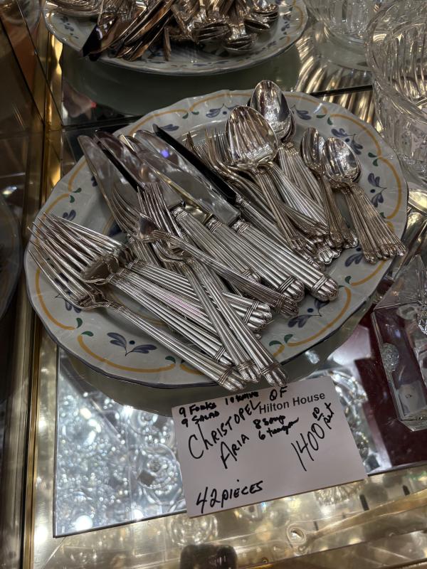 Sale Photo Thumbnail #99