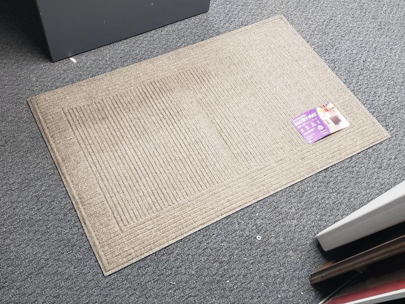 Sale Photo Thumbnail #91