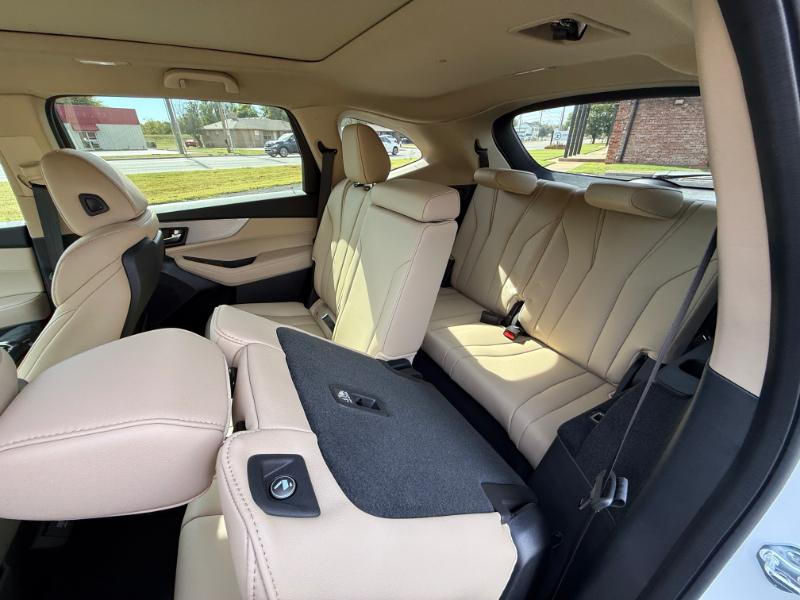 Sale Photo Thumbnail #112