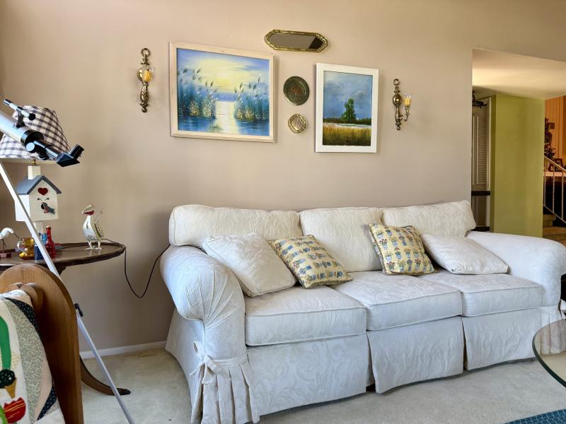 Sale Photo Thumbnail #46