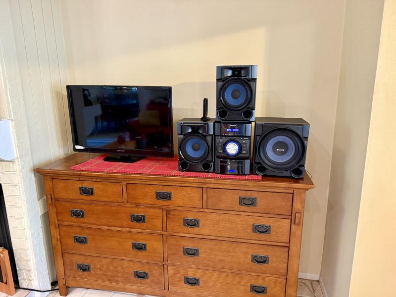 Sale Photo Thumbnail #4