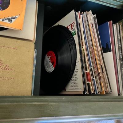 Sale Photo Thumbnail #129