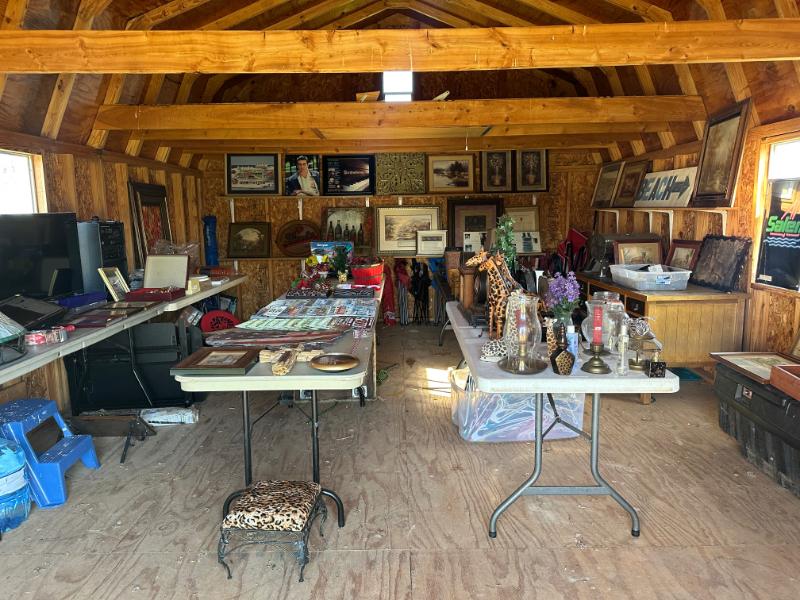 Sale Photo Thumbnail #153