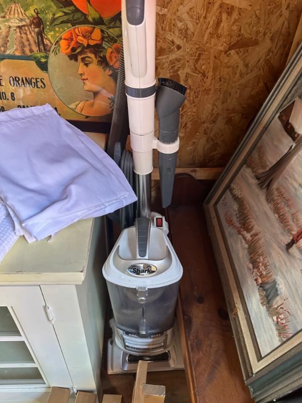 Sale Photo Thumbnail #96