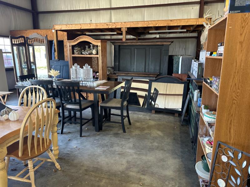 Sale Photo Thumbnail #589