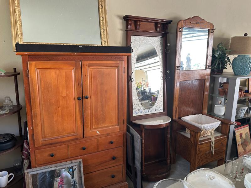 Sale Photo Thumbnail #252