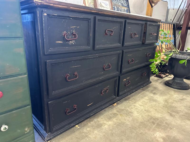 Sale Photo Thumbnail #588