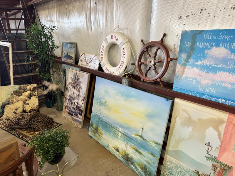 Sale Photo Thumbnail #528