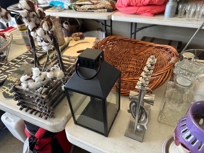 Sale Photo Thumbnail #405