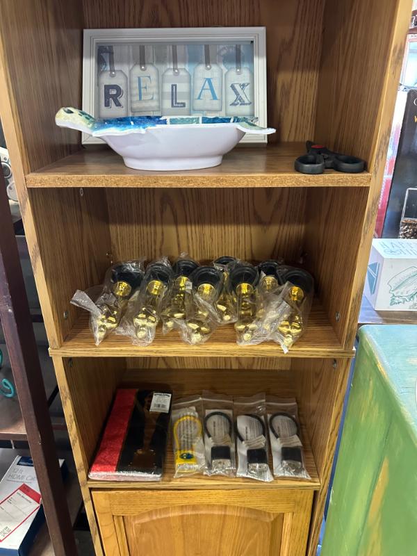 Sale Photo Thumbnail #585