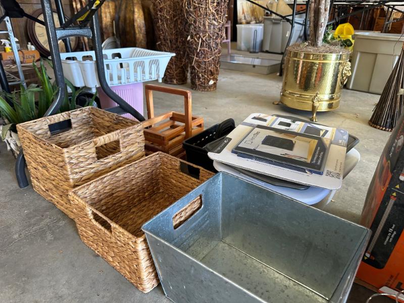 Sale Photo Thumbnail #366