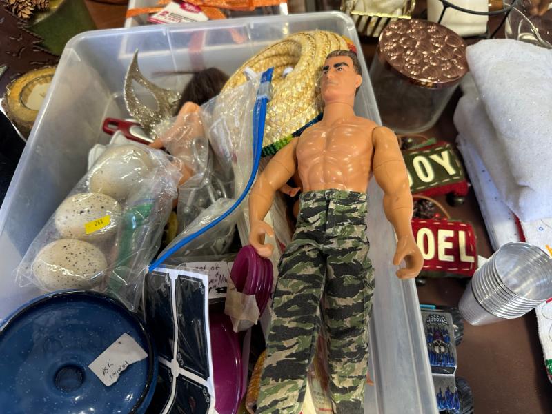 Sale Photo Thumbnail #566