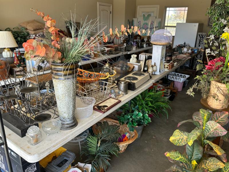 Sale Photo Thumbnail #240