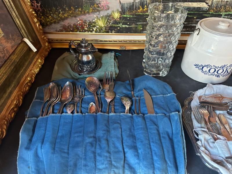 Sale Photo Thumbnail #134