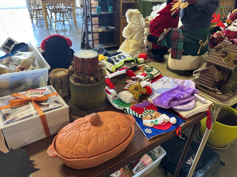 Sale Photo Thumbnail #572