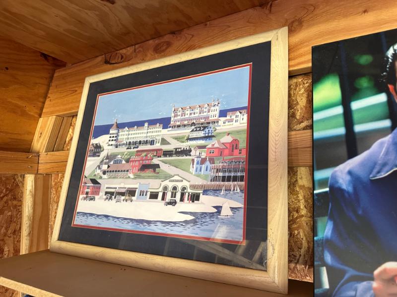 Sale Photo Thumbnail #192