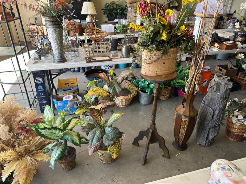 Sale Photo Thumbnail #348