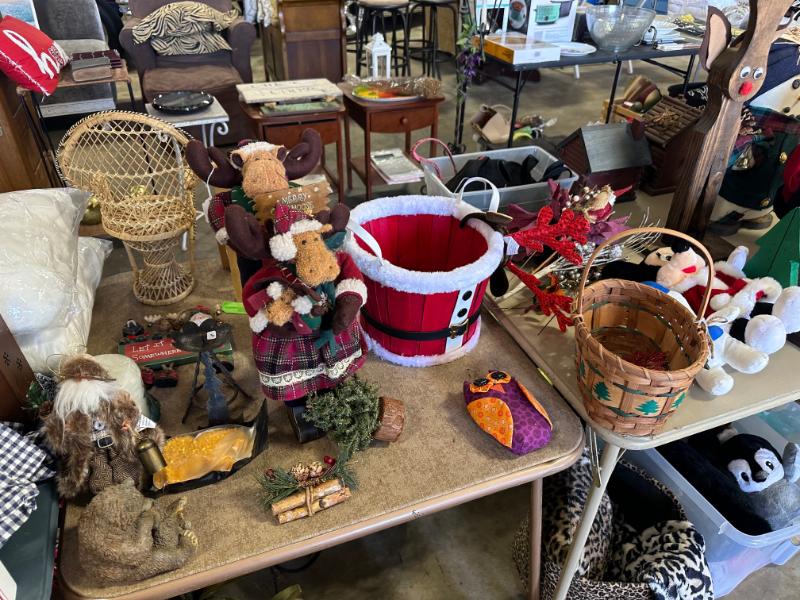 Sale Photo Thumbnail #560