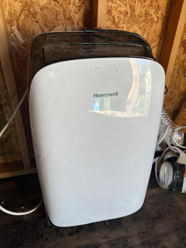 Sale Photo Thumbnail #165