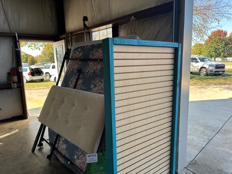 Sale Photo Thumbnail #500