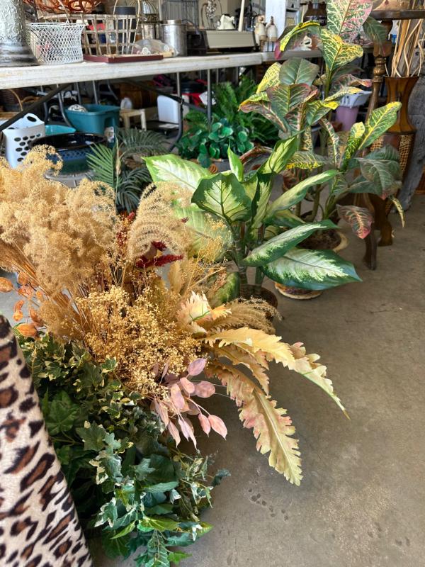 Sale Photo Thumbnail #343