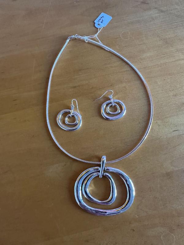 Sale Photo Thumbnail #9