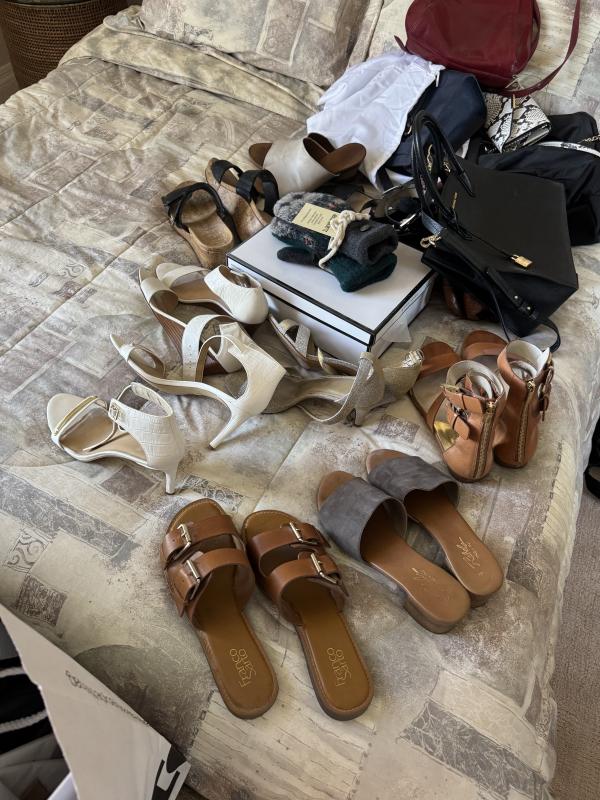 Sale Photo Thumbnail #39