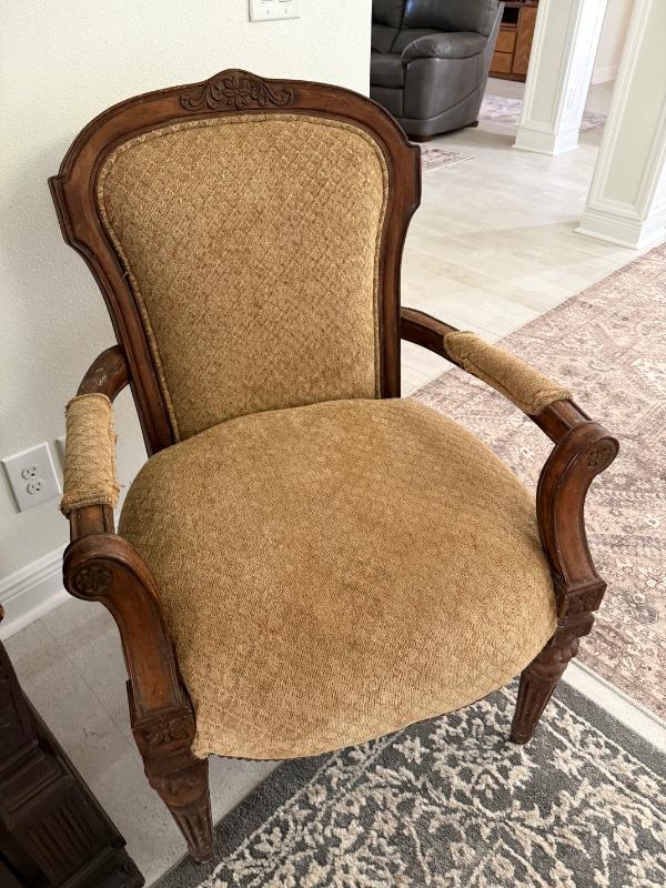 Sale Photo Thumbnail #102