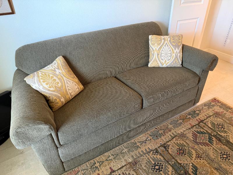 Sale Photo Thumbnail #124