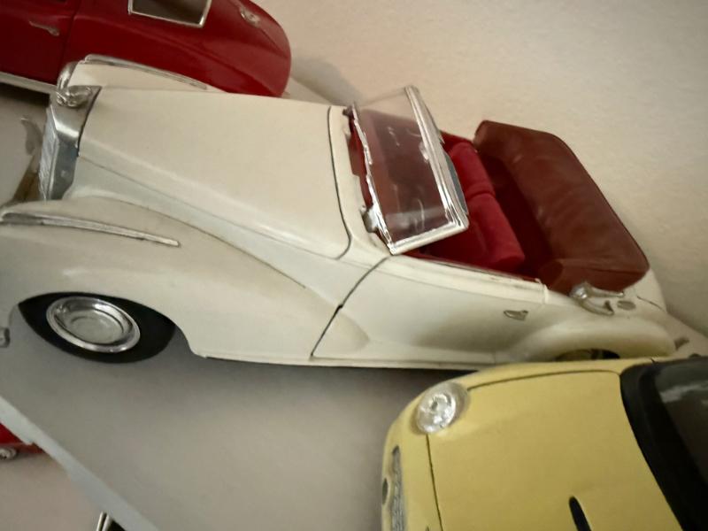 Sale Photo Thumbnail #40