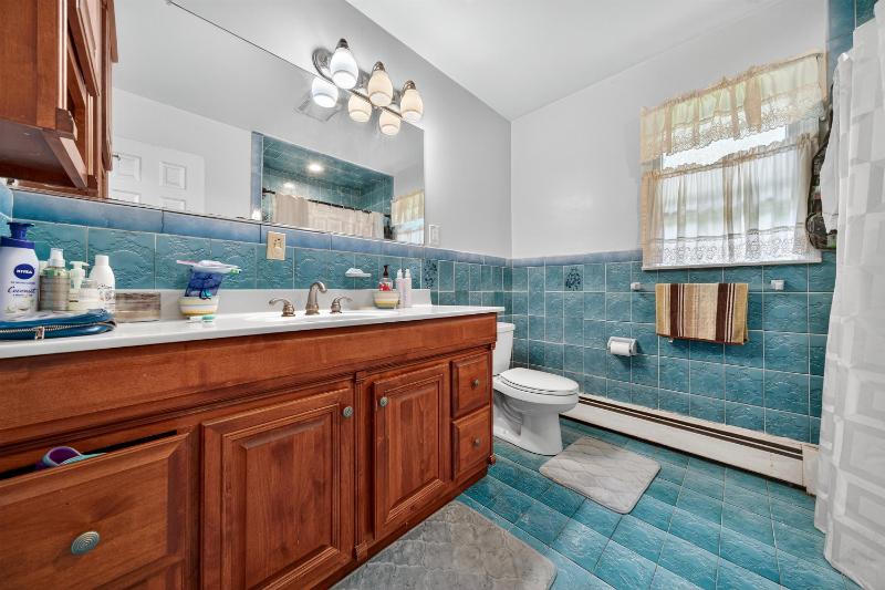 Sale Photo Thumbnail #24