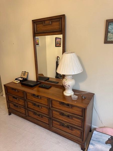 Sale Photo Thumbnail #52