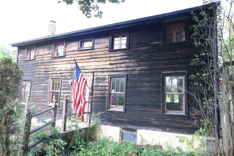 Sale Photo Thumbnail #11