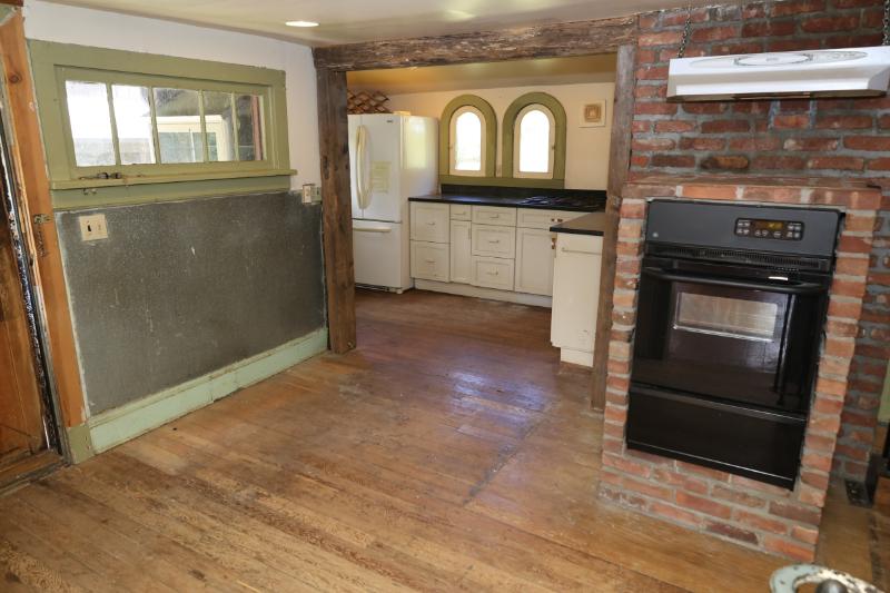 Sale Photo Thumbnail #16