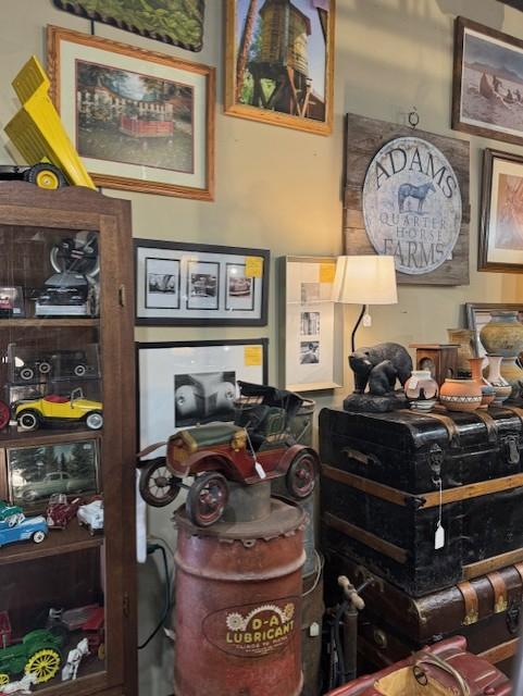 Sale Photo Thumbnail #48