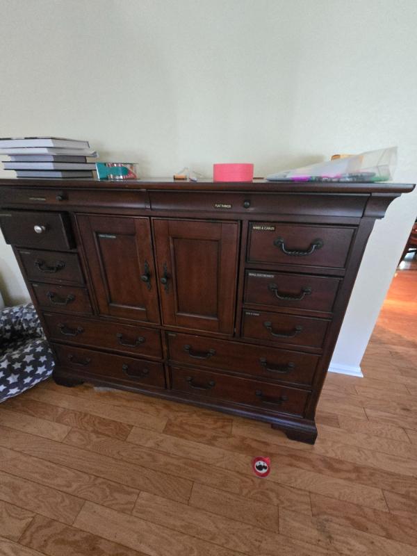 Sale Photo Thumbnail #2