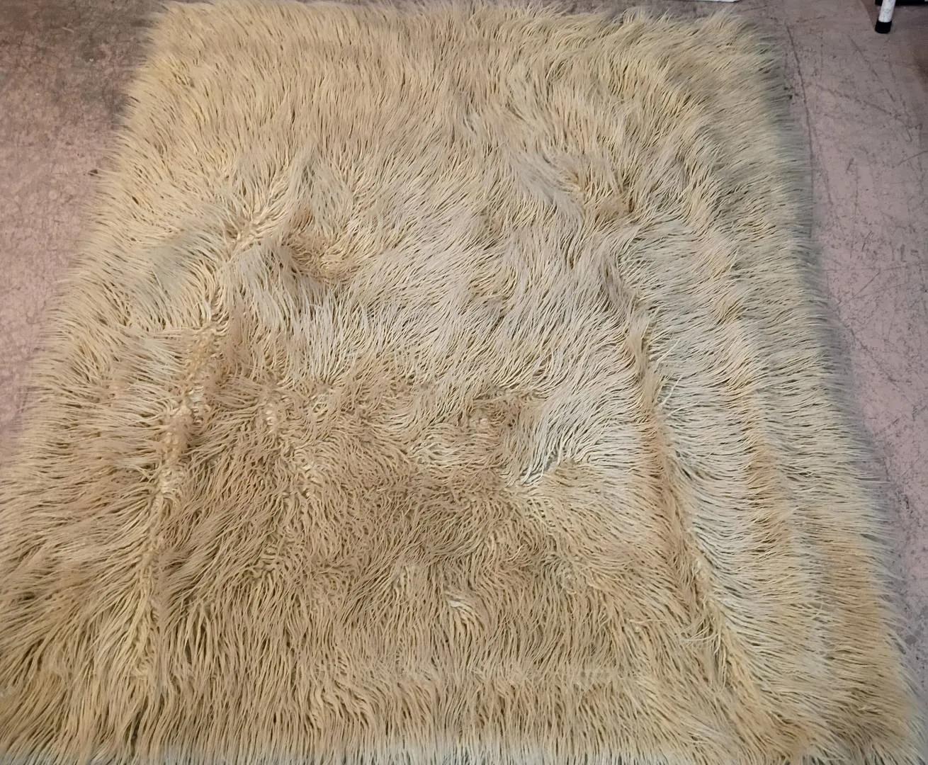 Vintage Shaggy Faux Flokati