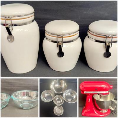 Mixing Bowls & Stand 