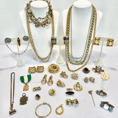 Gold Tone Vintage Jewelry Feat. Chain Necklaces, Brooches, Clip-on Earrings and Extras