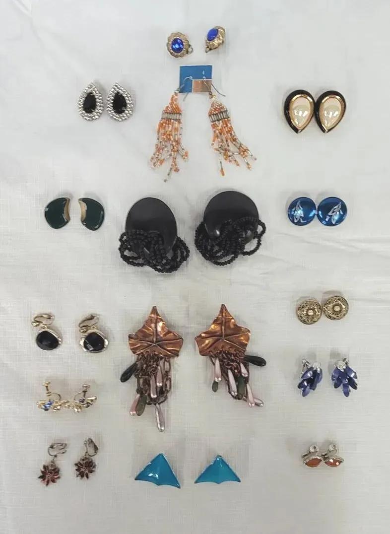 Vintage Costume Earrings 