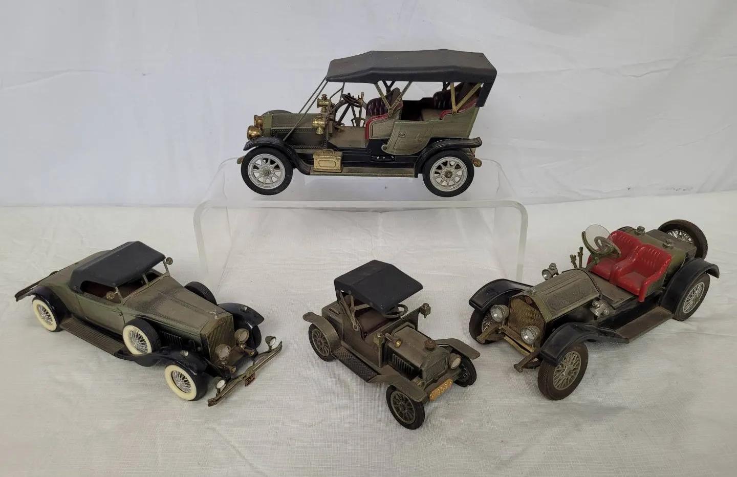 Four Vintage WACO Model Cars with Radios