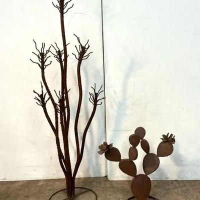 Rustic Metal Saguaro/Prickly Pear Cactus Garden Decor 