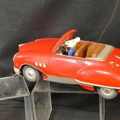 Vintage Stuart Little Car and 1940's Pinocchio 